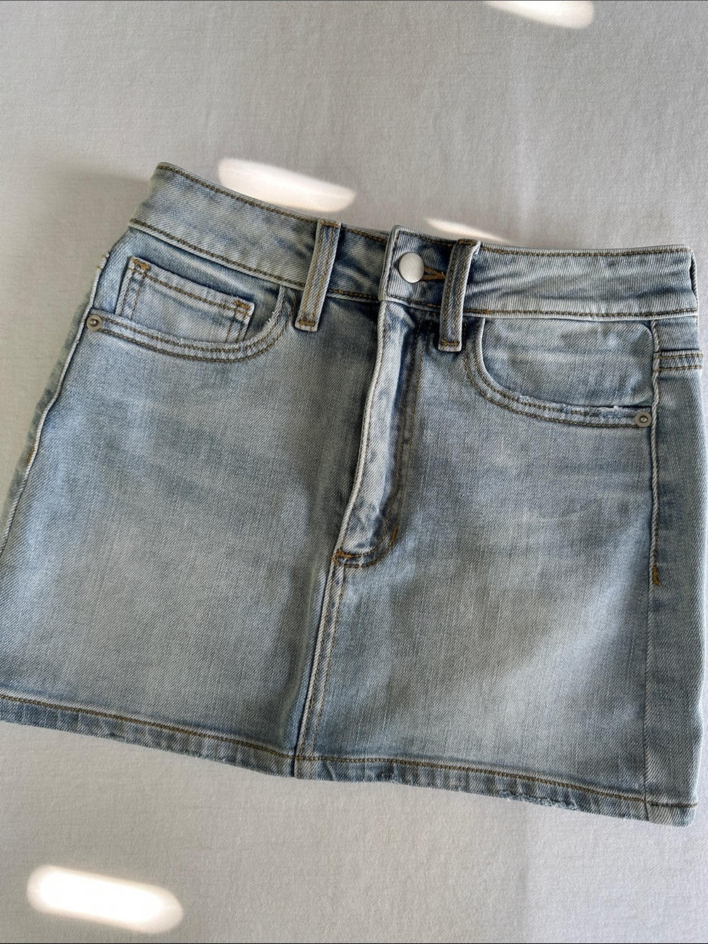ALTER’d STATE. Light Wash Denim Mini Skirt  XS